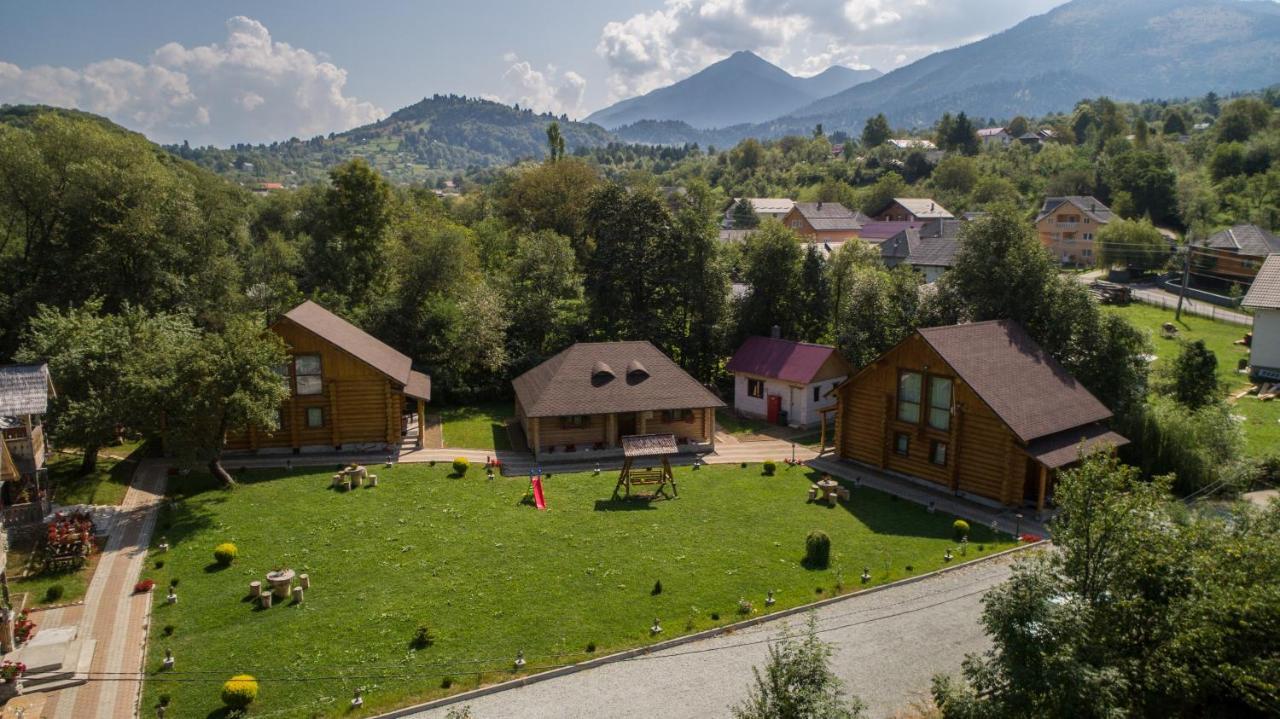 Hotel Casutele Din Moisei Zewnętrze zdjęcie